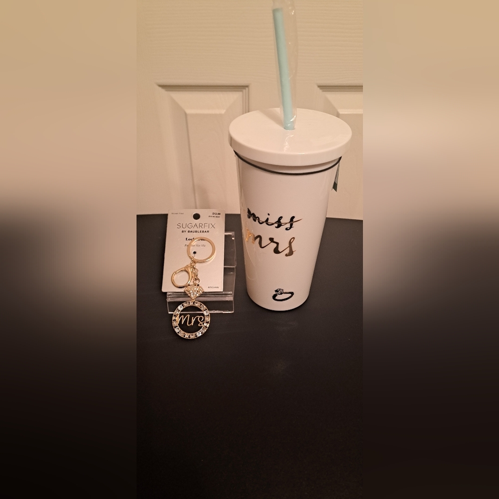 Kate Spade 20 oz Tumbler with Sugarfix by Baublebar keychain charm NWT